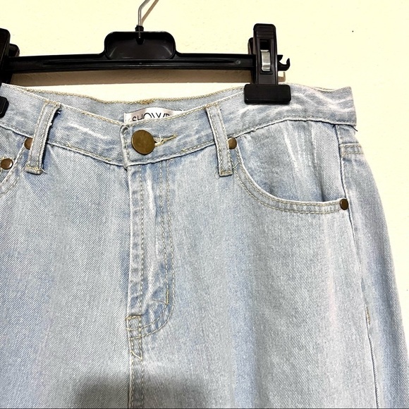 Showpo Light Blue Boyfriend Jeans - Picture 4 of 10